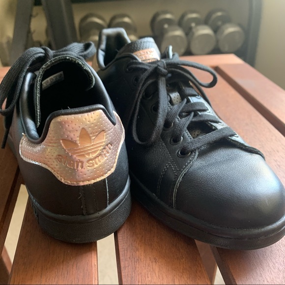 stan smith black rose gold